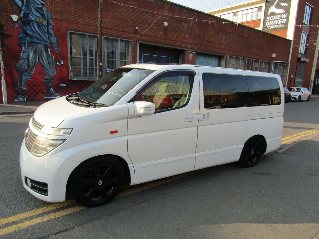 Nissan Elgrand 52 3.5 White #3