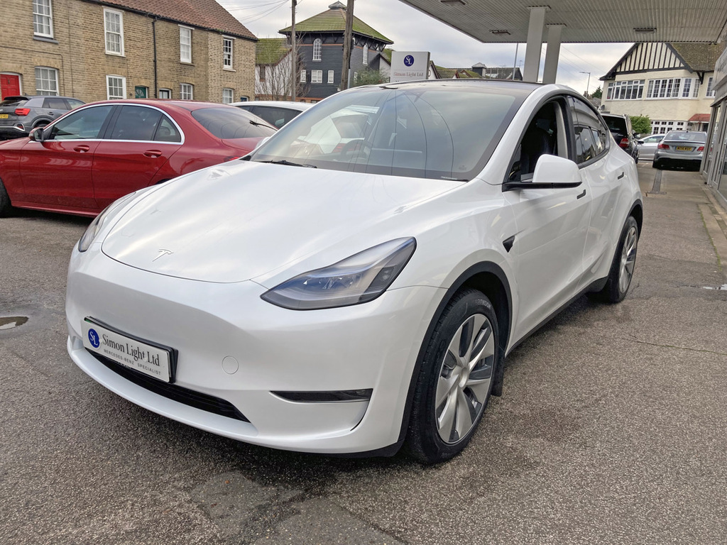 Tesla Model Y Long Range Awd AJ72BWX White #3