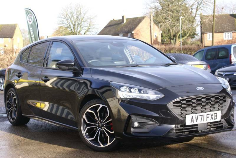 Ford Focus 1.0 Ecoboost Hybrid Mhev 125 St-line X Edition Black