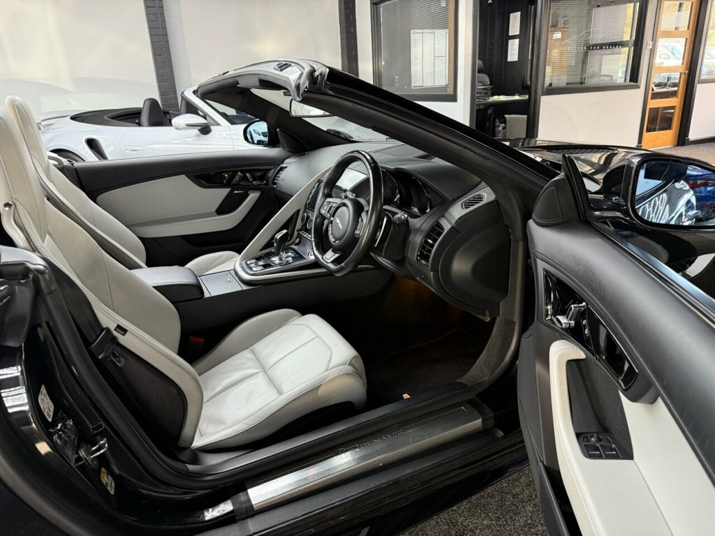 Jaguar F-Type 3L R-dynamic SL68WMK Black #2