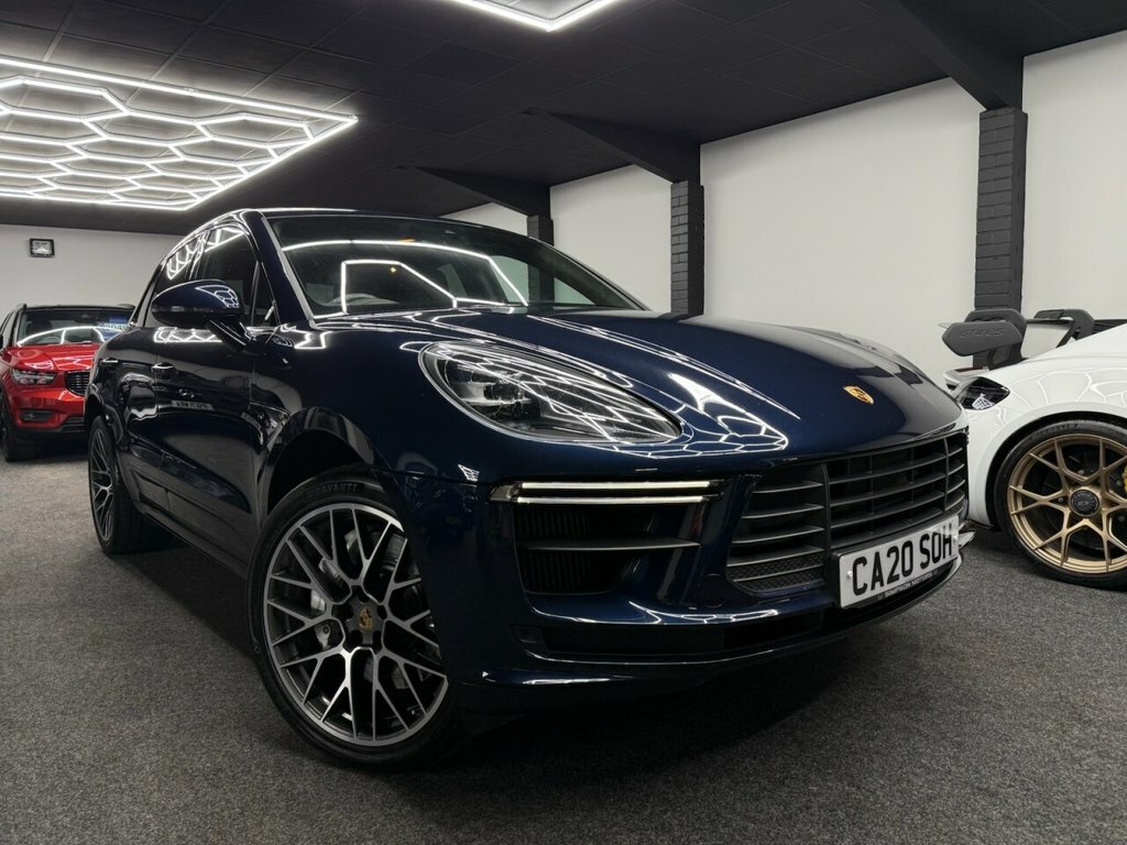 Porsche Macan 2.9L Turbo Blue