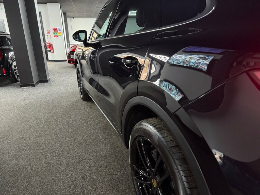Porsche Cayenne 2.9L S Black #6
