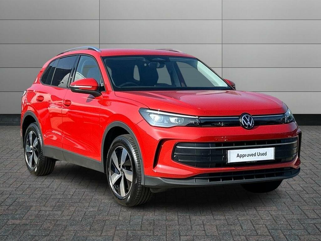 Volkswagen Tiguan 1.5 Etsi Mhev Match Dsg Euro 6 Ss Red