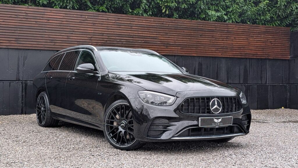 Mercedes-Benz E Class 2020 2.0 E300de 13.5Kwh Amg Line Estate Black #5