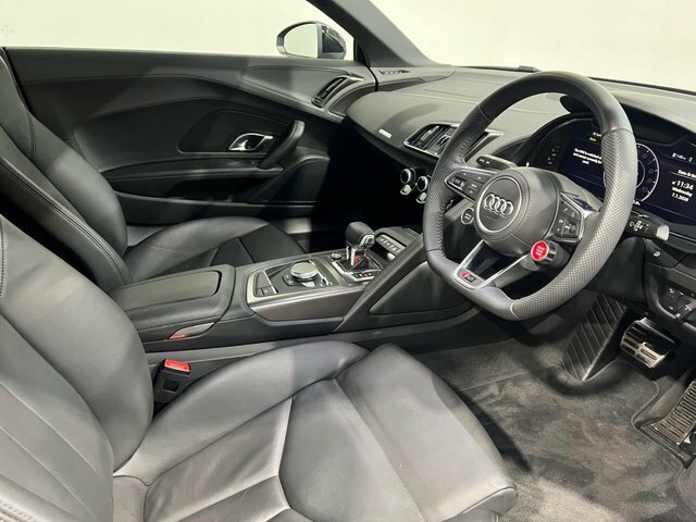Audi R8 2024 5.2 Fsi V10 Performance Coupe S Tr Black #3