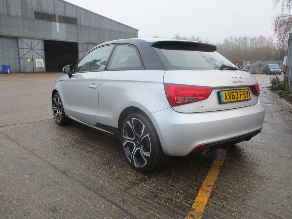 Audi A1 1.6 Tdi Plus AV63FSY Grey #5