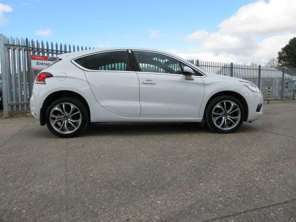 Citroen DS4 1.6 E-hdi Airdream Dstyle Egs6 Euro 5 S S White #4
