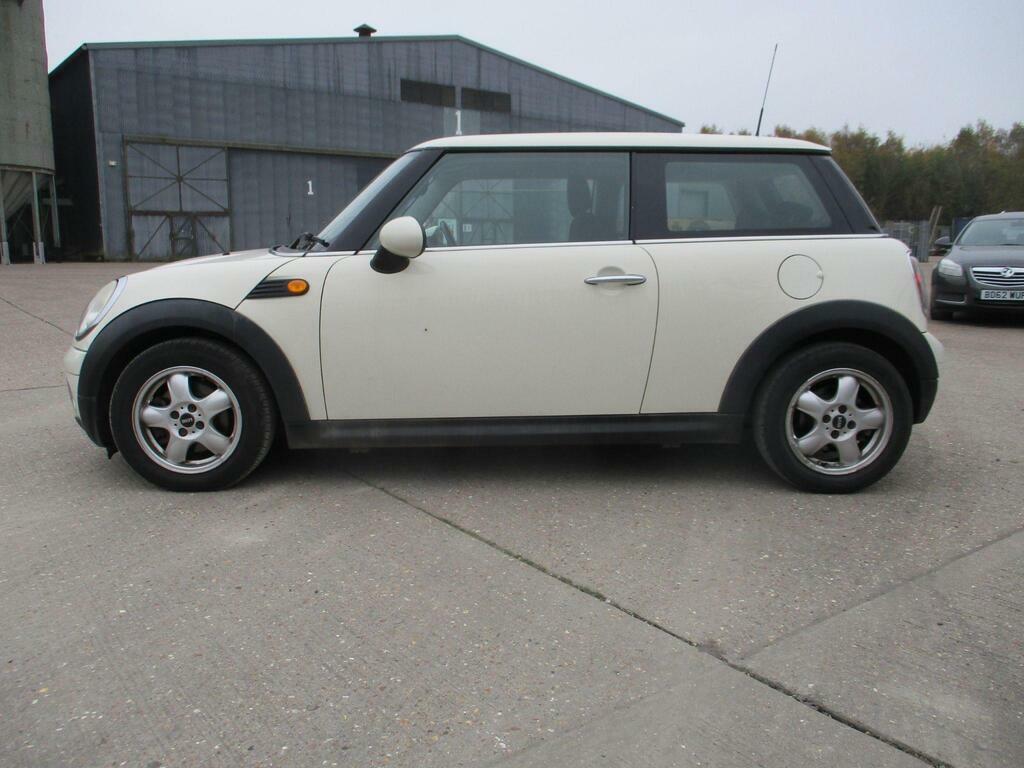 Mini Hatch 1.6 Cooper D Euro 4 White #4