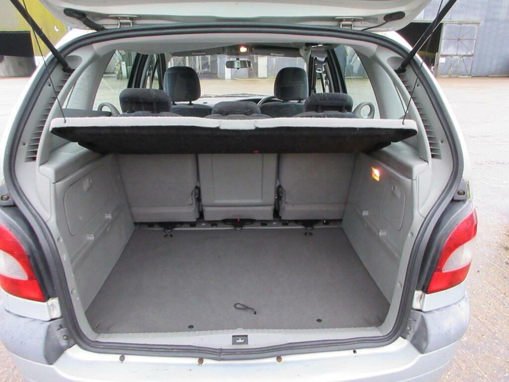 Renault Scenic Grey #16