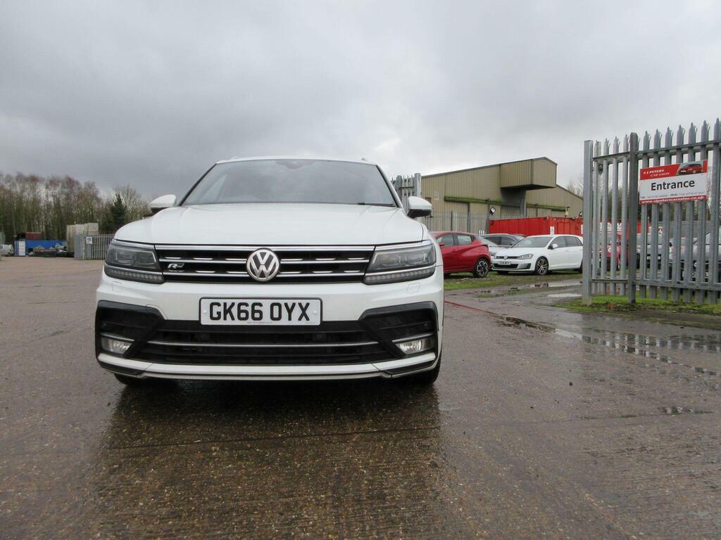 Volkswagen Tiguan 2.0 Tdi Bluemotion Tech R-line Dsg 4Motion Euro 6 B3EOW White #2