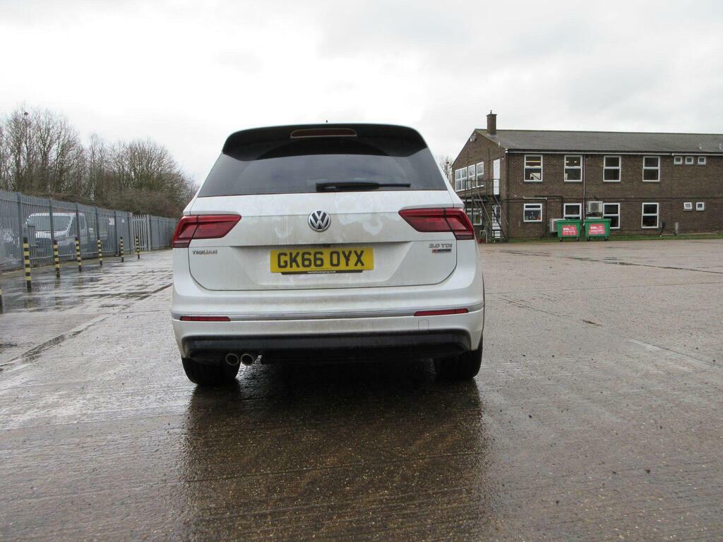 Volkswagen Tiguan 2.0 Tdi Bluemotion Tech R-line Dsg 4Motion Euro 6 B3EOW White #3