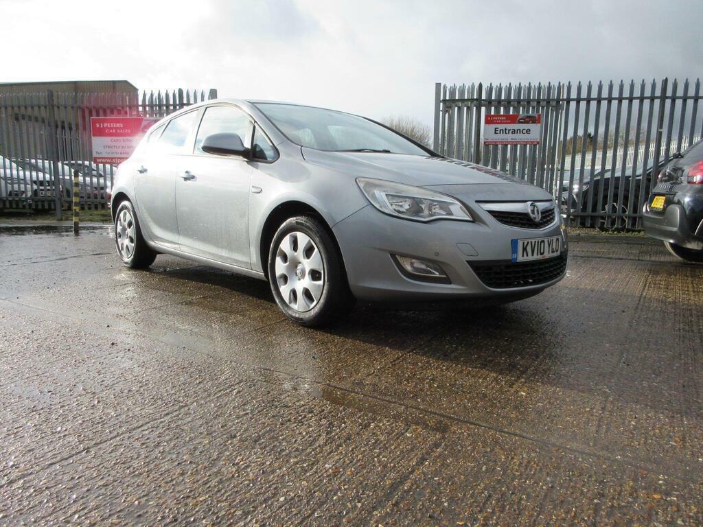 Vauxhall Astra 1.4 16V Exclusiv Euro 5 Silver