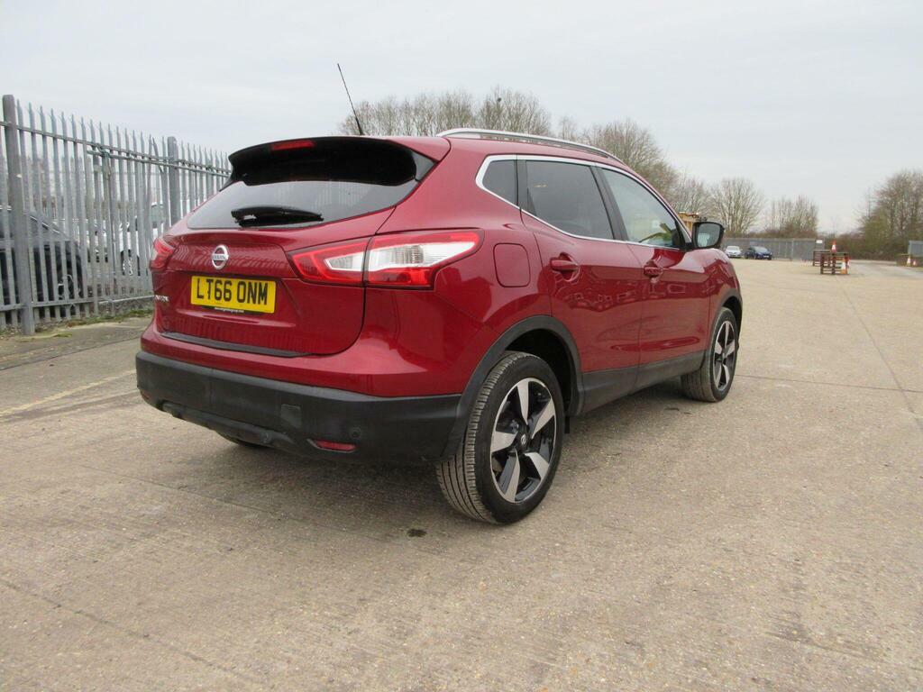 Nissan Qashqai 1.6 Dci N-connecta Xtron 2Wd Euro 6 S S LT66ONM Red #5