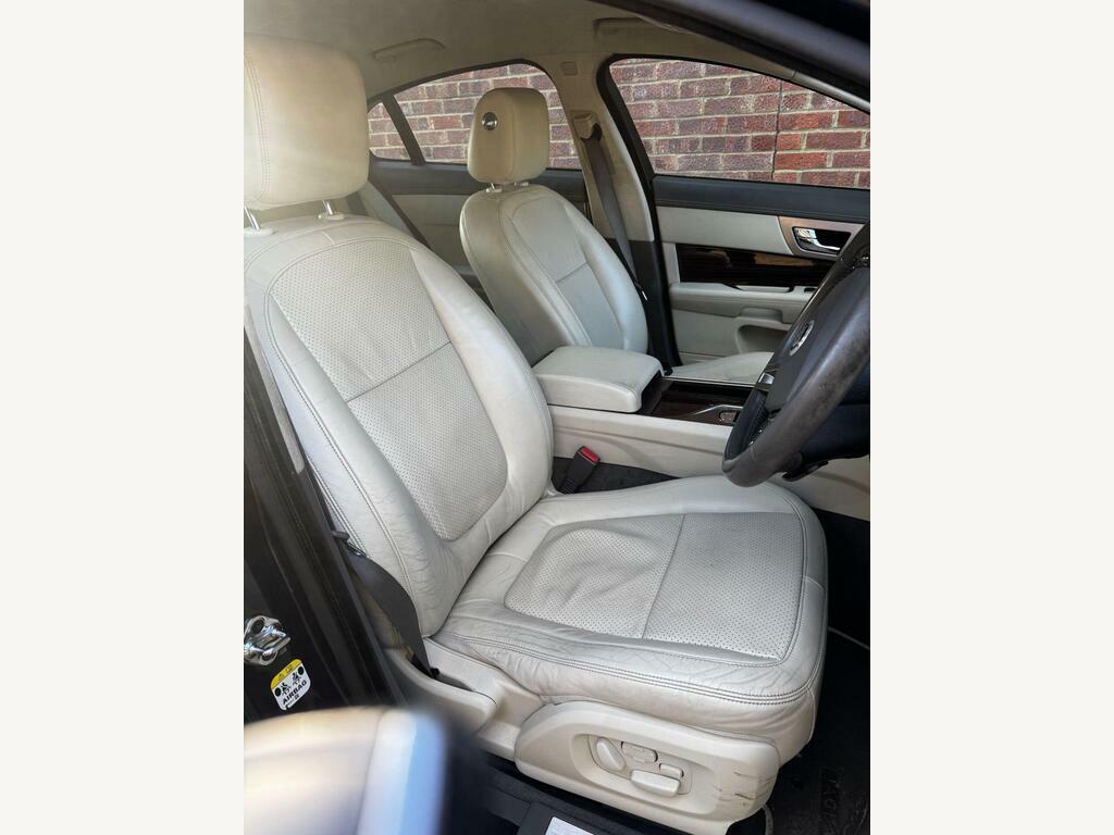 Jaguar XF 3.0D S V6 Portfolio Euro 5 LG10OHP Blue #5
