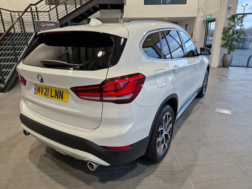 BMW X1 20I Xline MV21LNN White #6