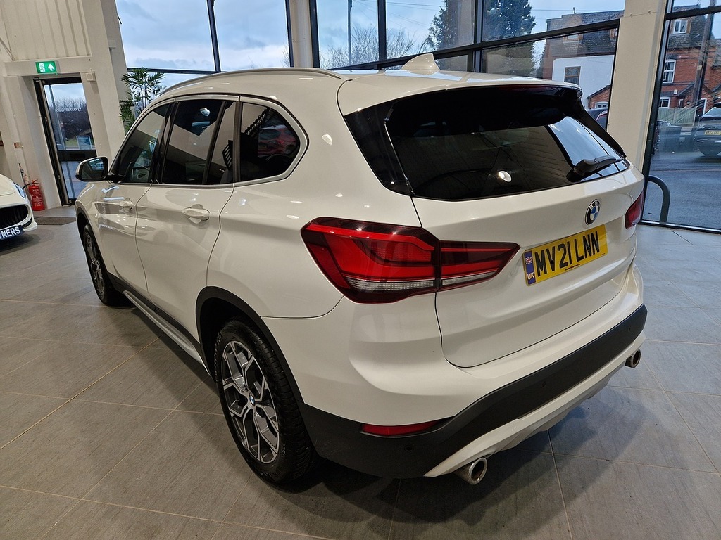 BMW X1 20I Xline MV21LNN White #3