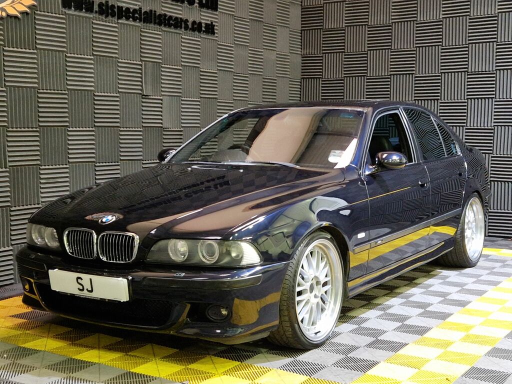 BMW M5 Saloon Black #4