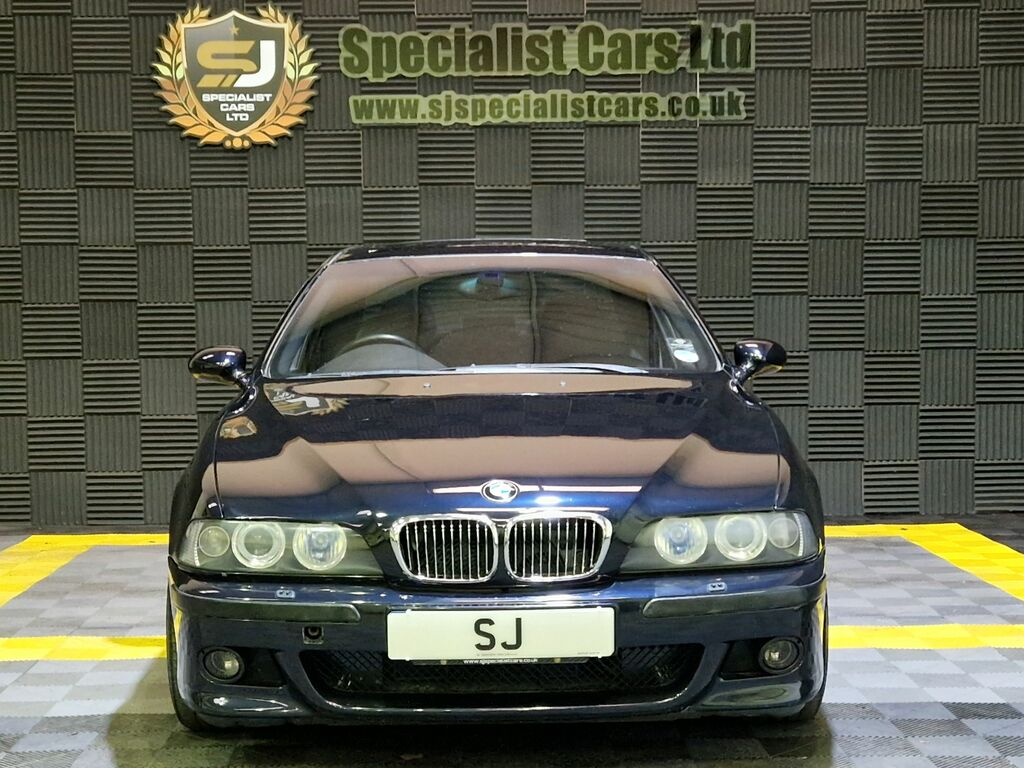 BMW M5 Saloon Black #2