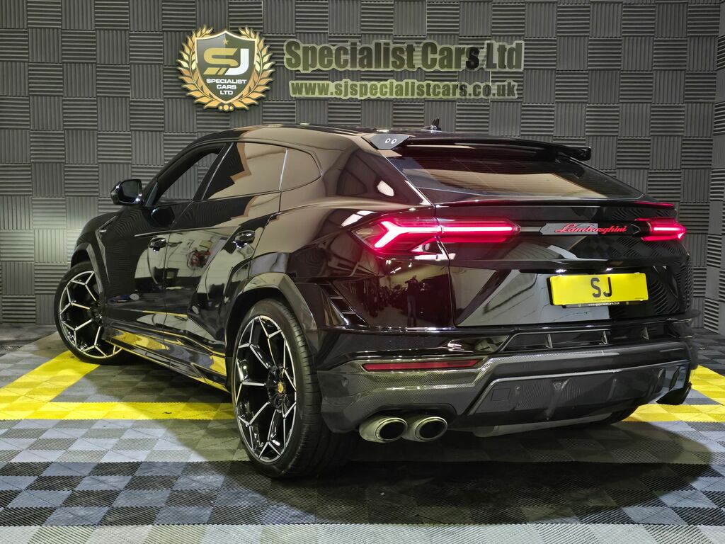 Lamborghini Urus Suv RE72YJJ Black #5
