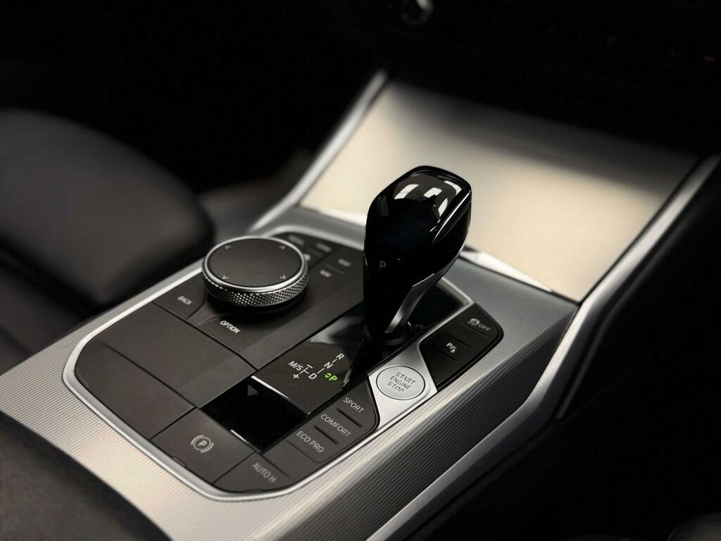 BMW 3 Series Saloon SG70SVA White #5