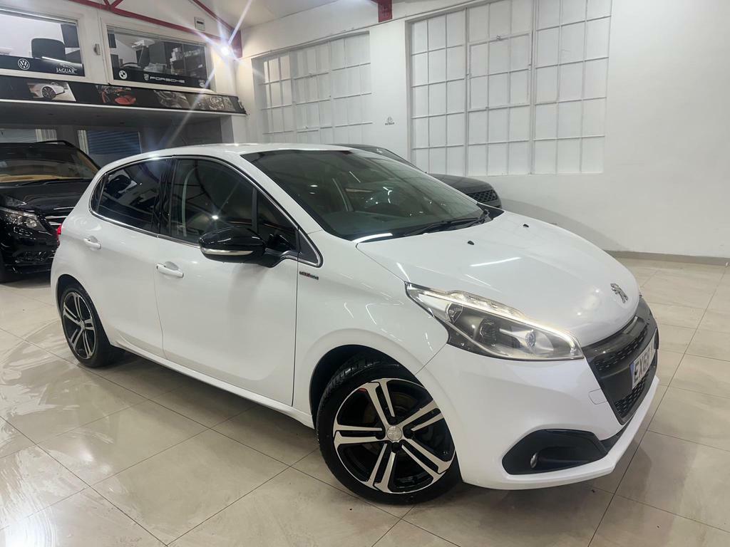 Peugeot 208 1.2 Puretech Gpf Gt Line Euro 6 S S EX68YJY White #2
