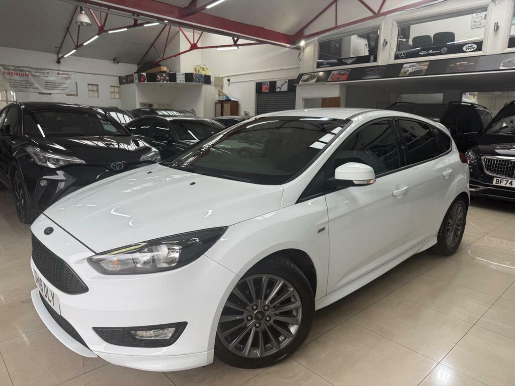 Ford Focus 1.0T Ecoboost St-line Euro 6 S S SH18DLY White #4