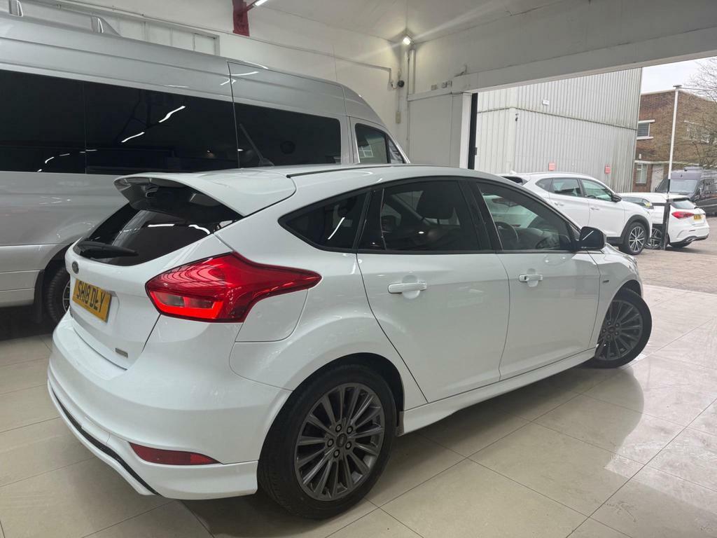 Ford Focus 1.0T Ecoboost St-line Euro 6 S S SH18DLY White #6
