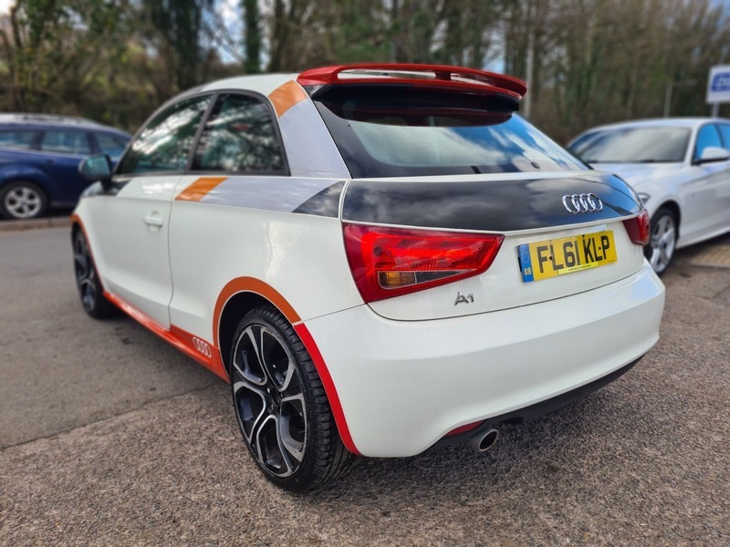 Audi A1 Tdi Competition Line White #4