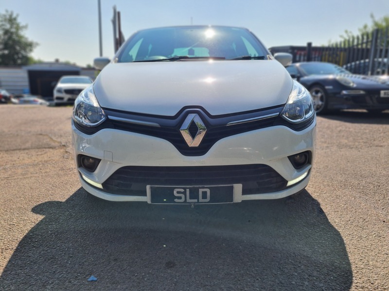 Renault Clio Iconic Dci DC18JUH White #2