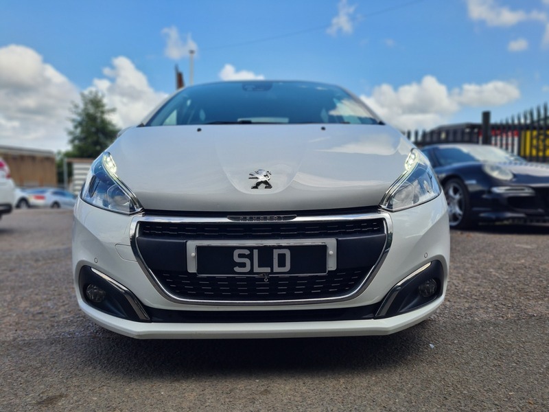 Peugeot 208 Bluehdi S S Tech KS69YDN White #2