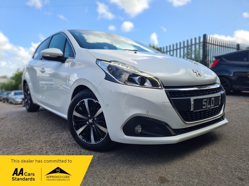Peugeot 208 Bluehdi S S Tech White