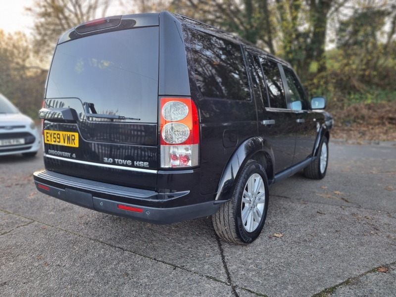 Land Rover Discovery Tdv6 Hse EY59VWR Black #4