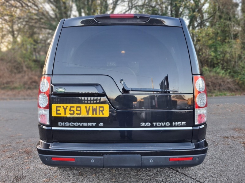 Land Rover Discovery Tdv6 Hse EY59VWR Black #5