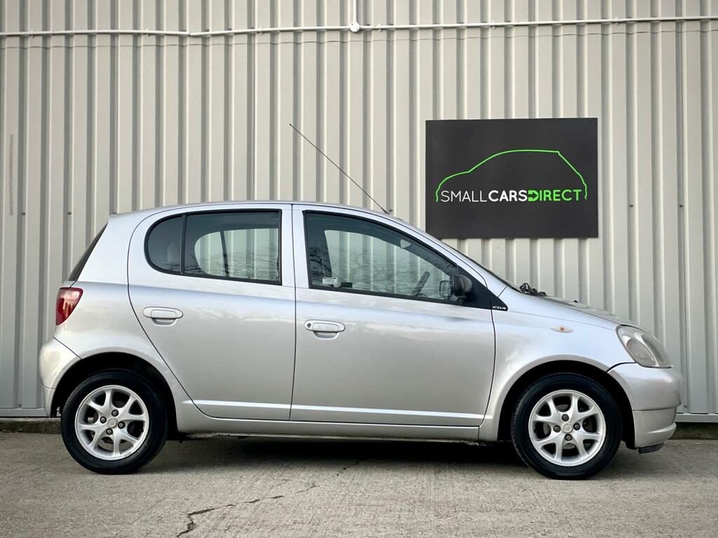 Toyota Yaris 1.0 Vvt-i 16V Gs Black #4