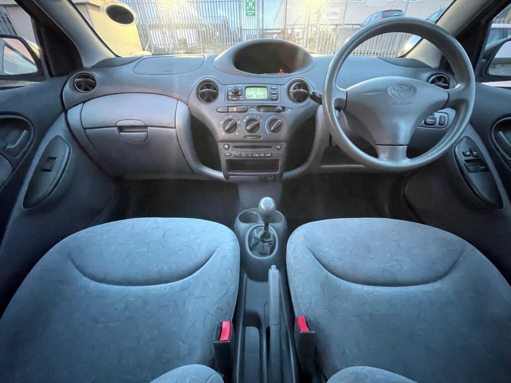 Toyota Yaris 1.0 Vvt-i 16V Gs Black #3