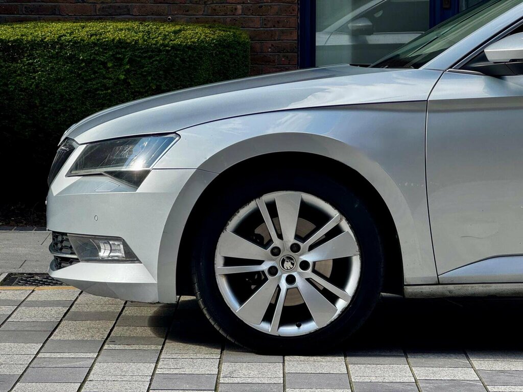 Skoda Superb Estate 2.0 Tdi Se L Executive Dsg Euro 6 Ss KF68LXA Silver #2