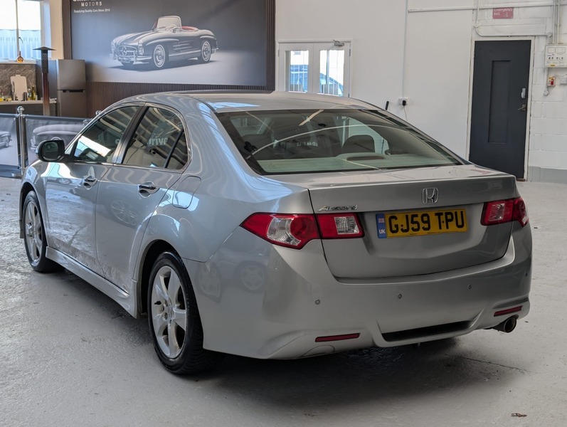 Honda Accord I-vtec Es Gt Silver #4