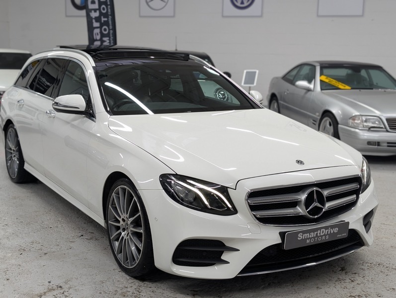 Mercedes-Benz E Class E 200 Amg Line OE68FHU White #3