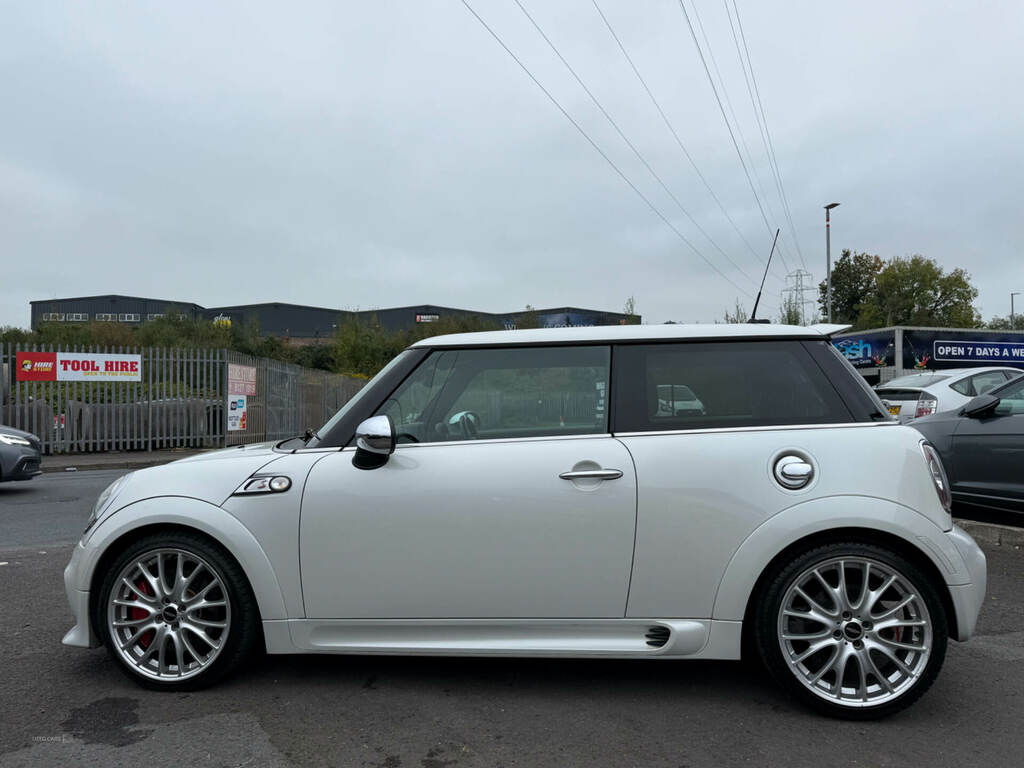 Mini Hatch 1.6 Cooper S 184 XFZ4922 Brown #5