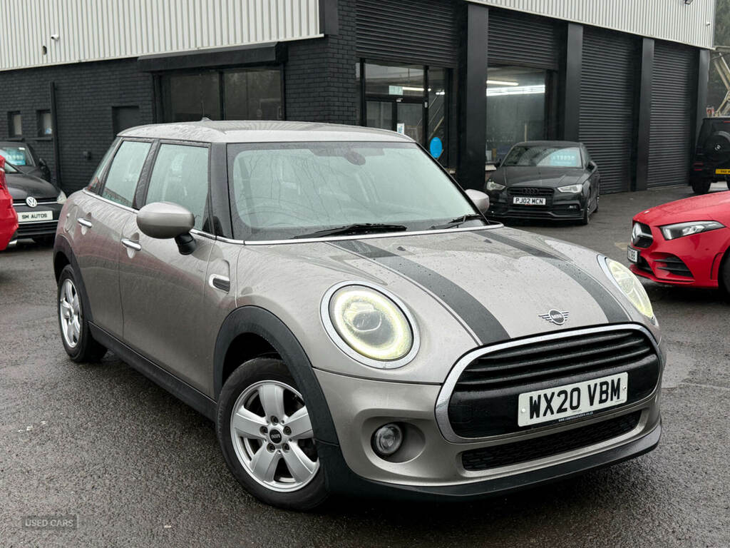 Mini Hatch 1.5 Cooper Classic II Silver