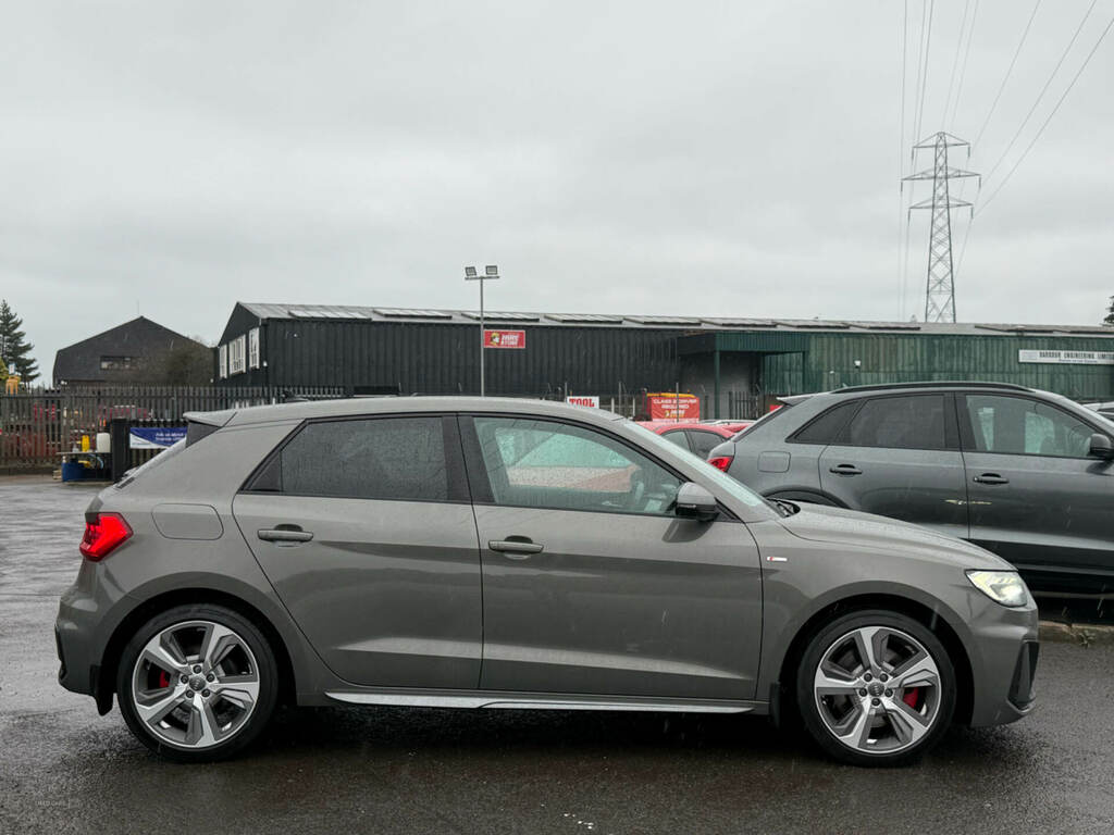 Audi A1 40 Tfsi S Line Competition S Tronic DSZ3363 Grey #4