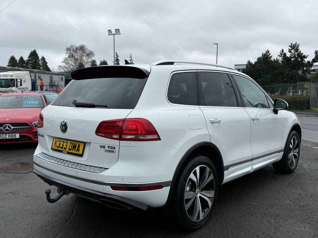 Volkswagen Touareg 3.0 V6 Tdi Bluemotion Tech 262 R-line Tip K333DMA White #6
