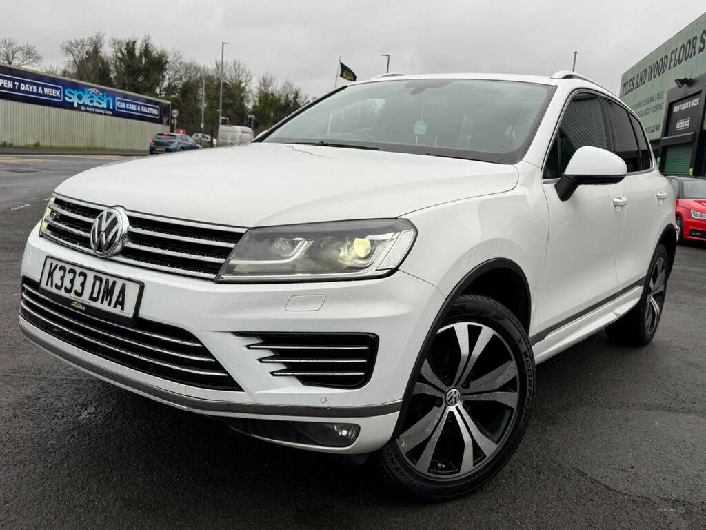 Volkswagen Touareg 3.0 V6 Tdi Bluemotion Tech 262 R-line Tip K333DMA White #2