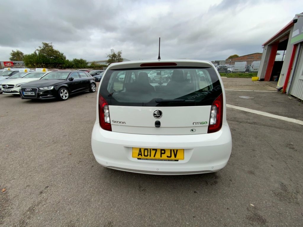 Skoda Citigo 1L Se L AO17PJV White #4
