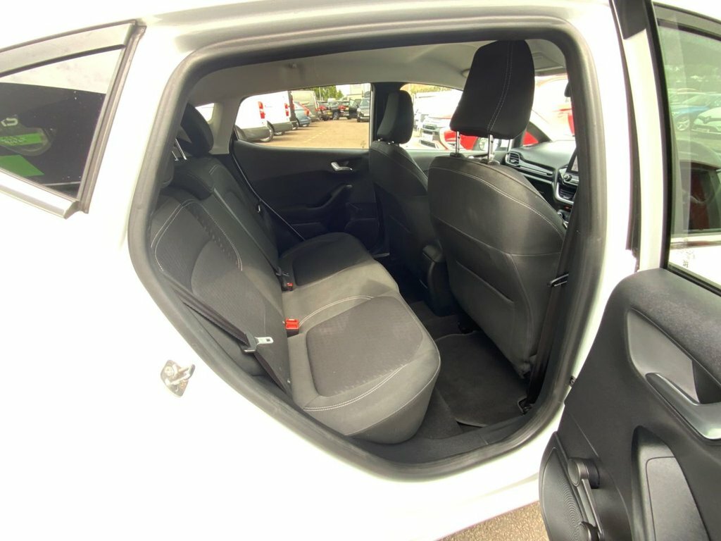 Ford Fiesta 1L Titanium CV69HKO White #6