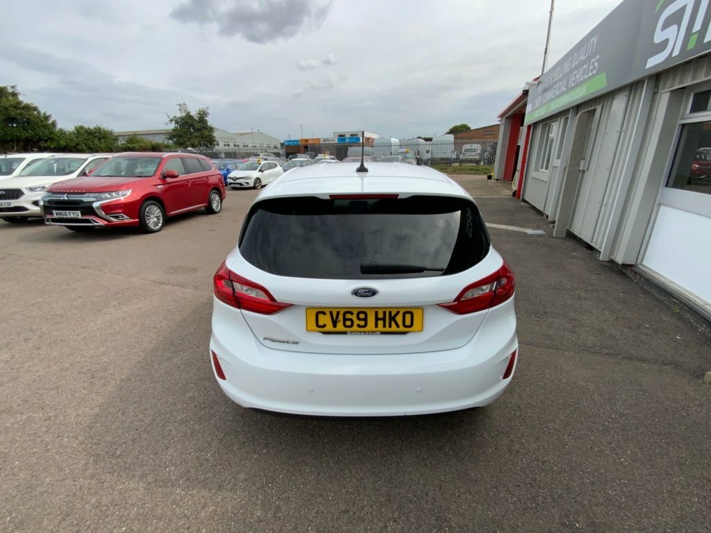 Ford Fiesta 1L Titanium CV69HKO White #2