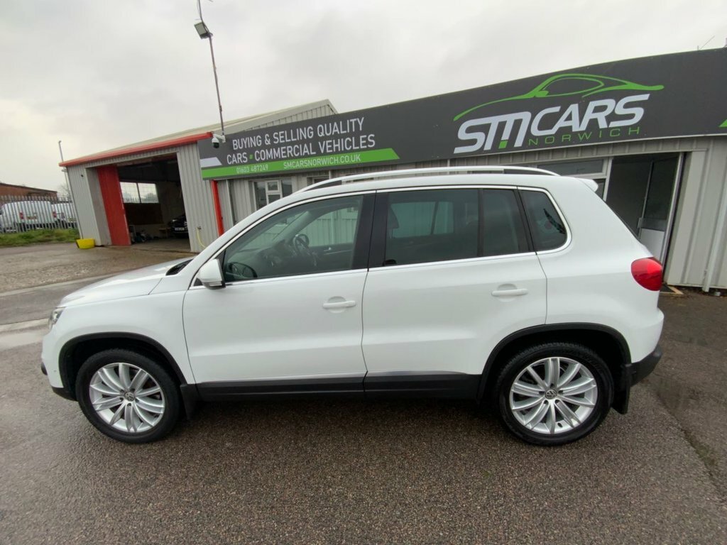 Volkswagen Tiguan 2L Match Edition LD65BRF White #6