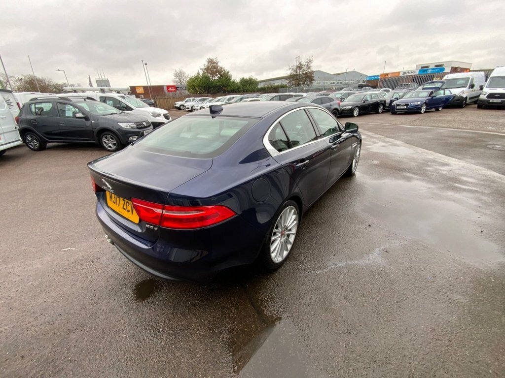 Jaguar XE 2L Portfolio MJ17ZCV Blue #4