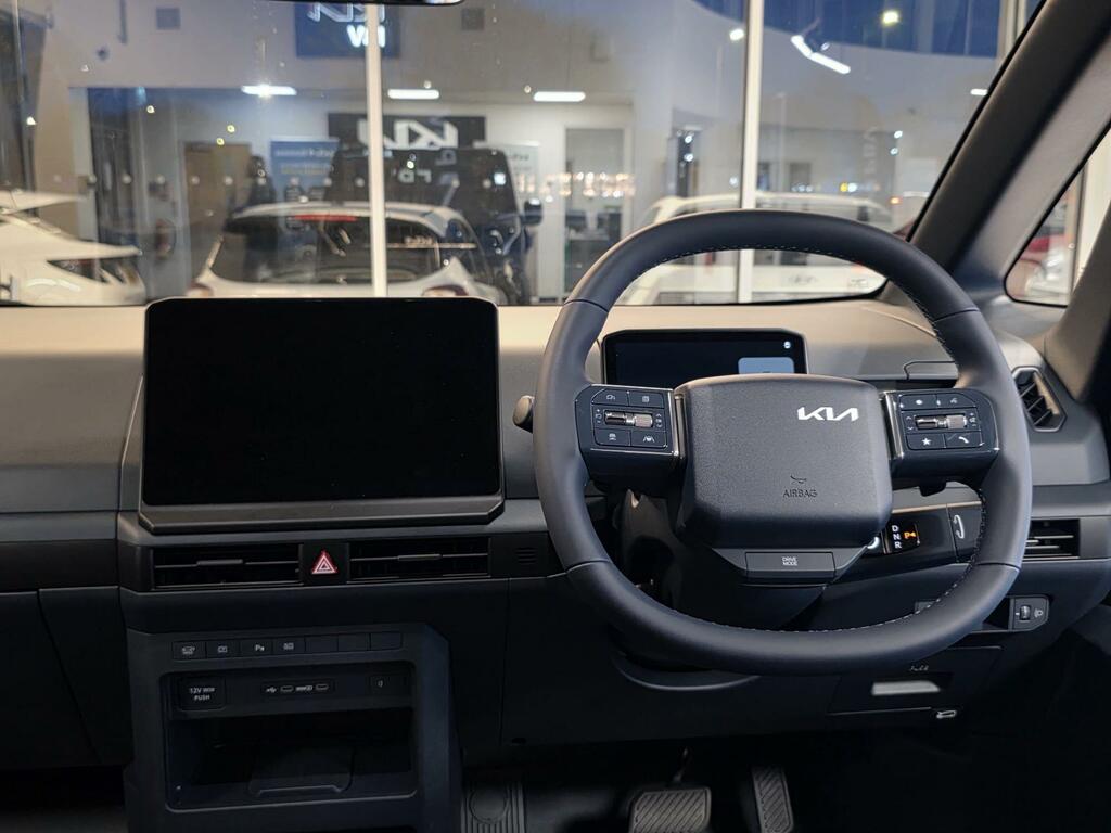 Kia PV5 Long Range 71.2Kwh Plus Passenger Mpv Black #4