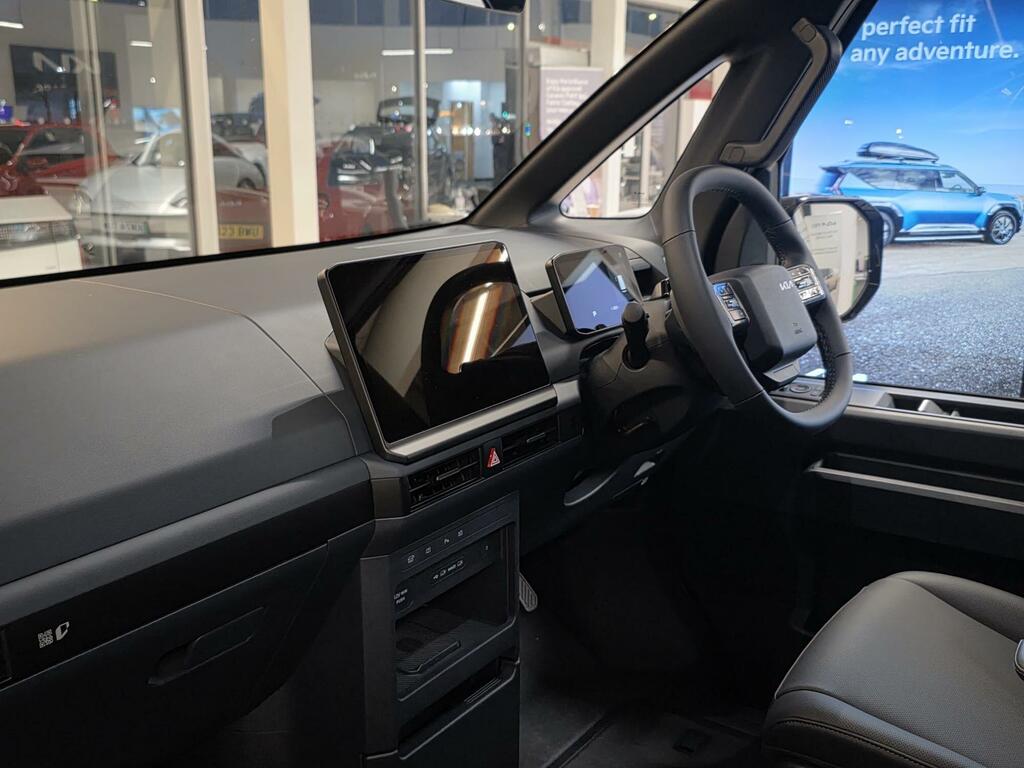 Kia PV5 Long Range 71.2Kwh Plus Passenger Mpv Black #6